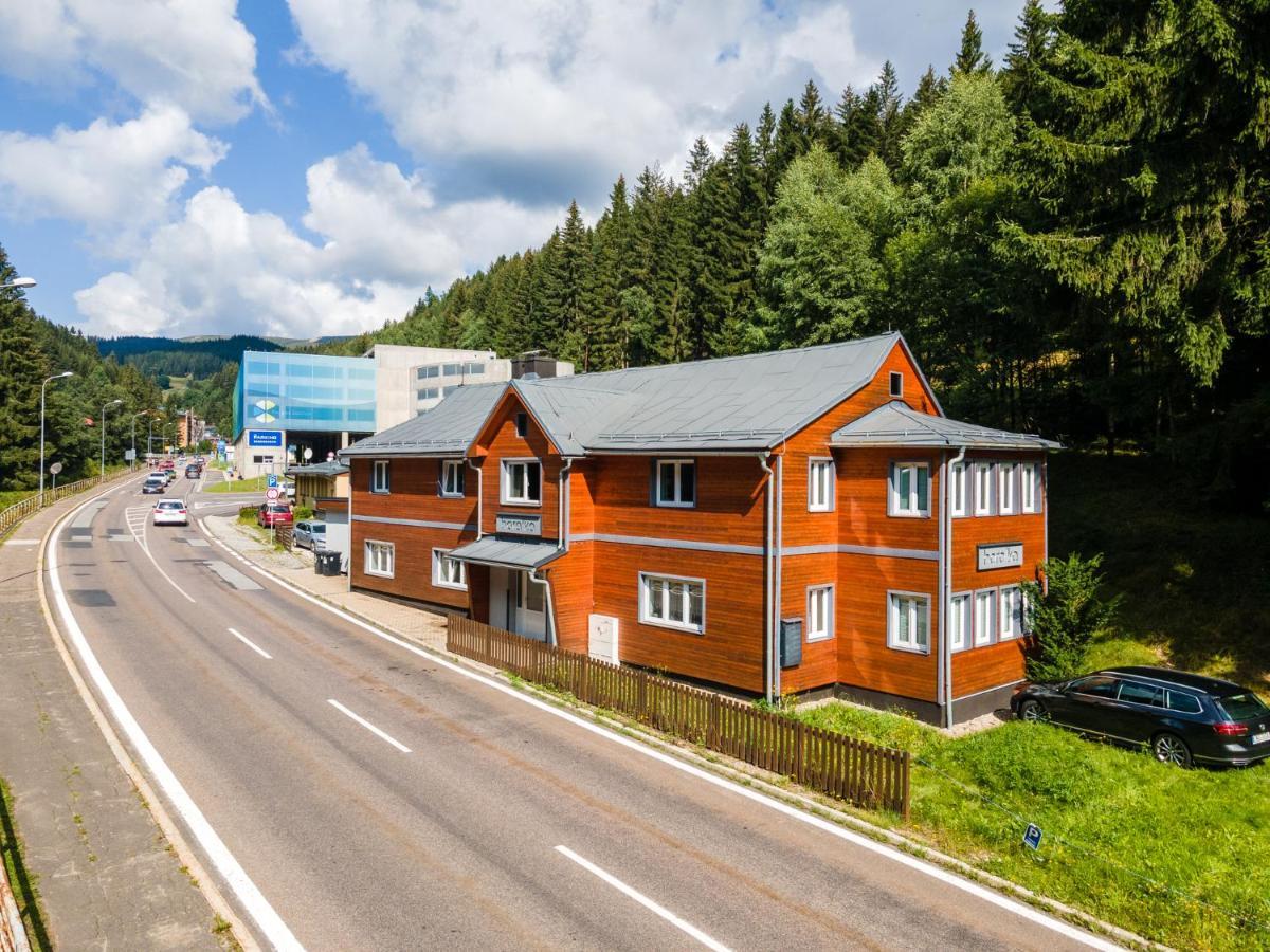 Apartman Liska V Peci - Apartmanovy Dum Horalka, Пец-под-Снежкой Экстерьер фото